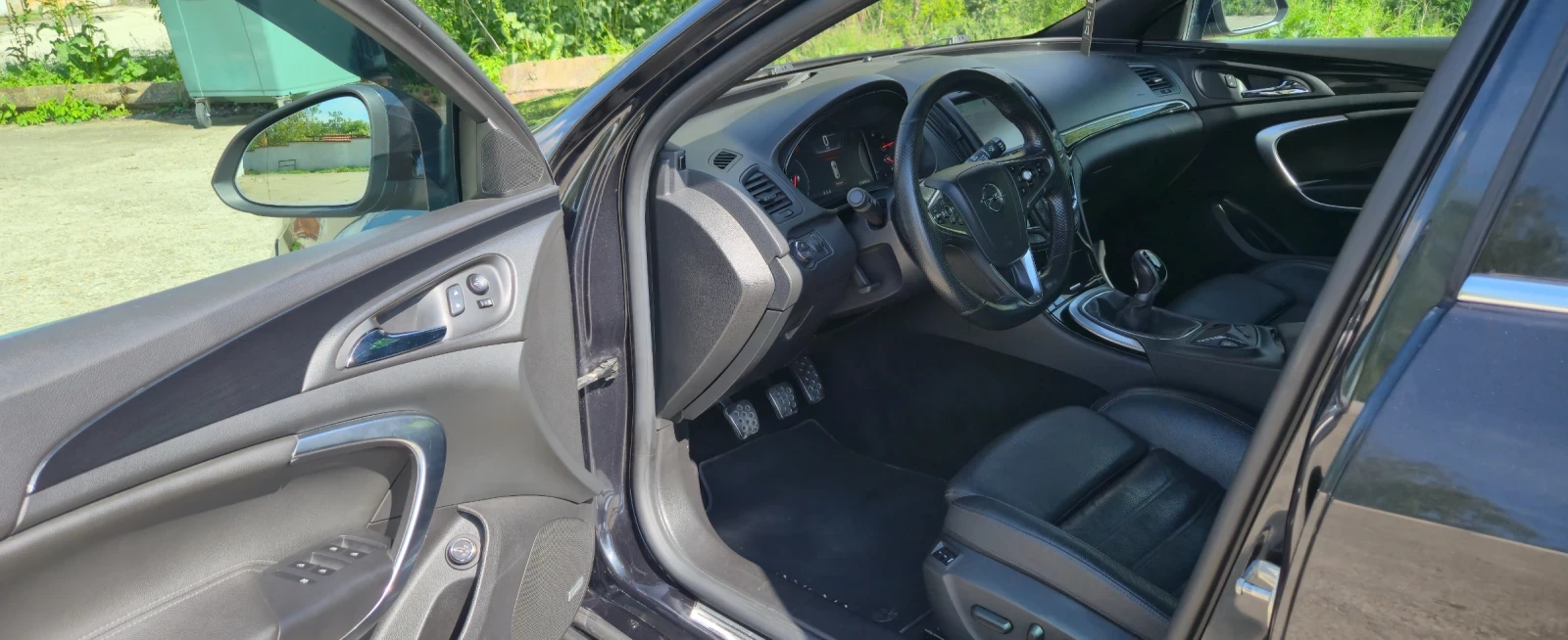 Opel Insignia Спорт турър св, снимка 8 - Автомобили и джипове - 54511326
