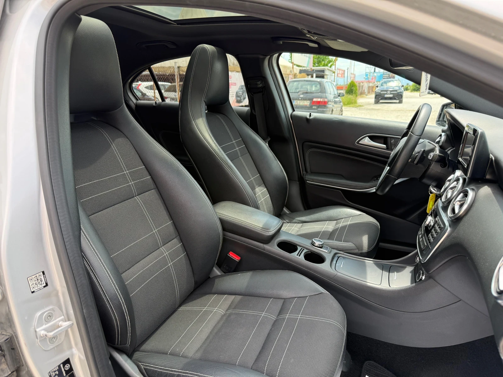 Mercedes-Benz A 180, снимка 12 - Автомобили и джипове - 54656587