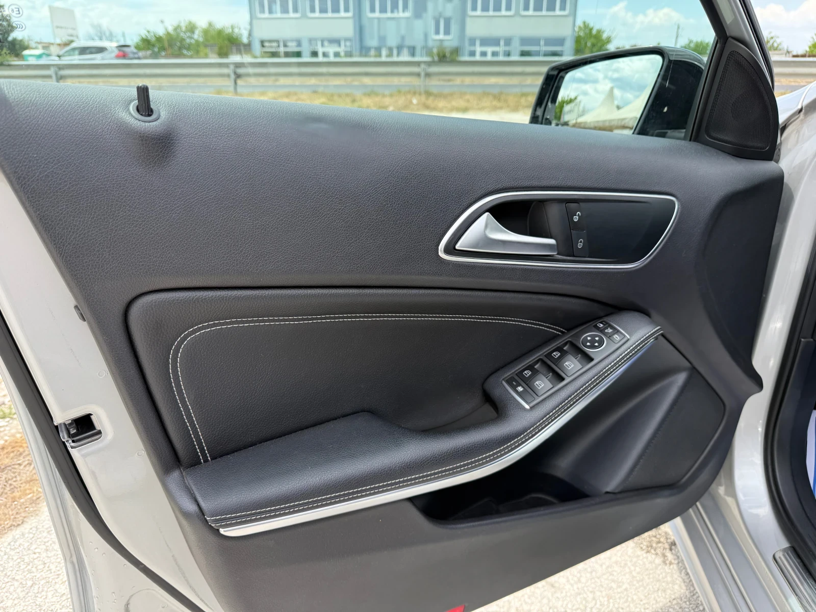 Mercedes-Benz A 180, снимка 8 - Автомобили и джипове - 54656587
