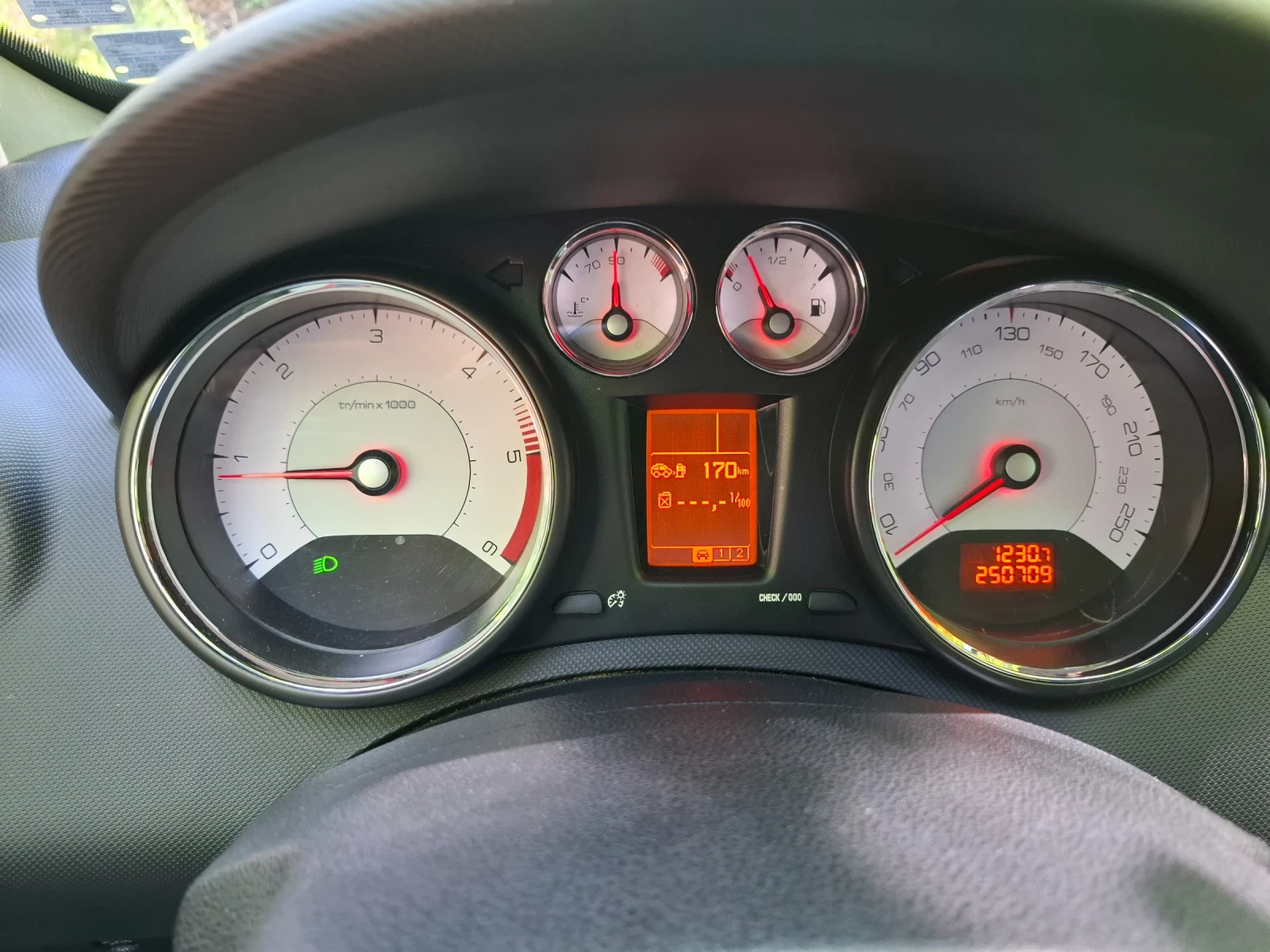 Peugeot 308 308 SW , снимка 13 - Автомобили и джипове - 54719836