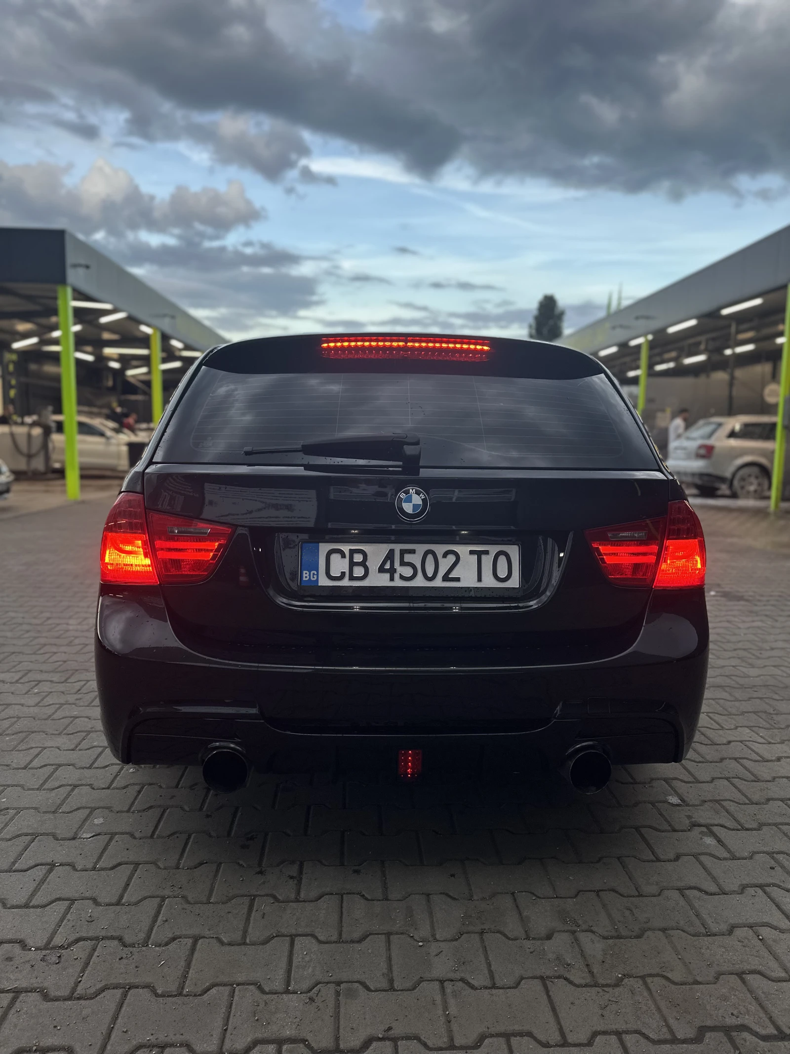 BMW 335 LCI xDrive, снимка 6 - Автомобили и джипове - 54743364