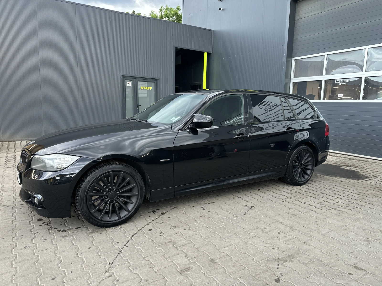 BMW 335 LCI xDrive, снимка 4 - Автомобили и джипове - 54743364