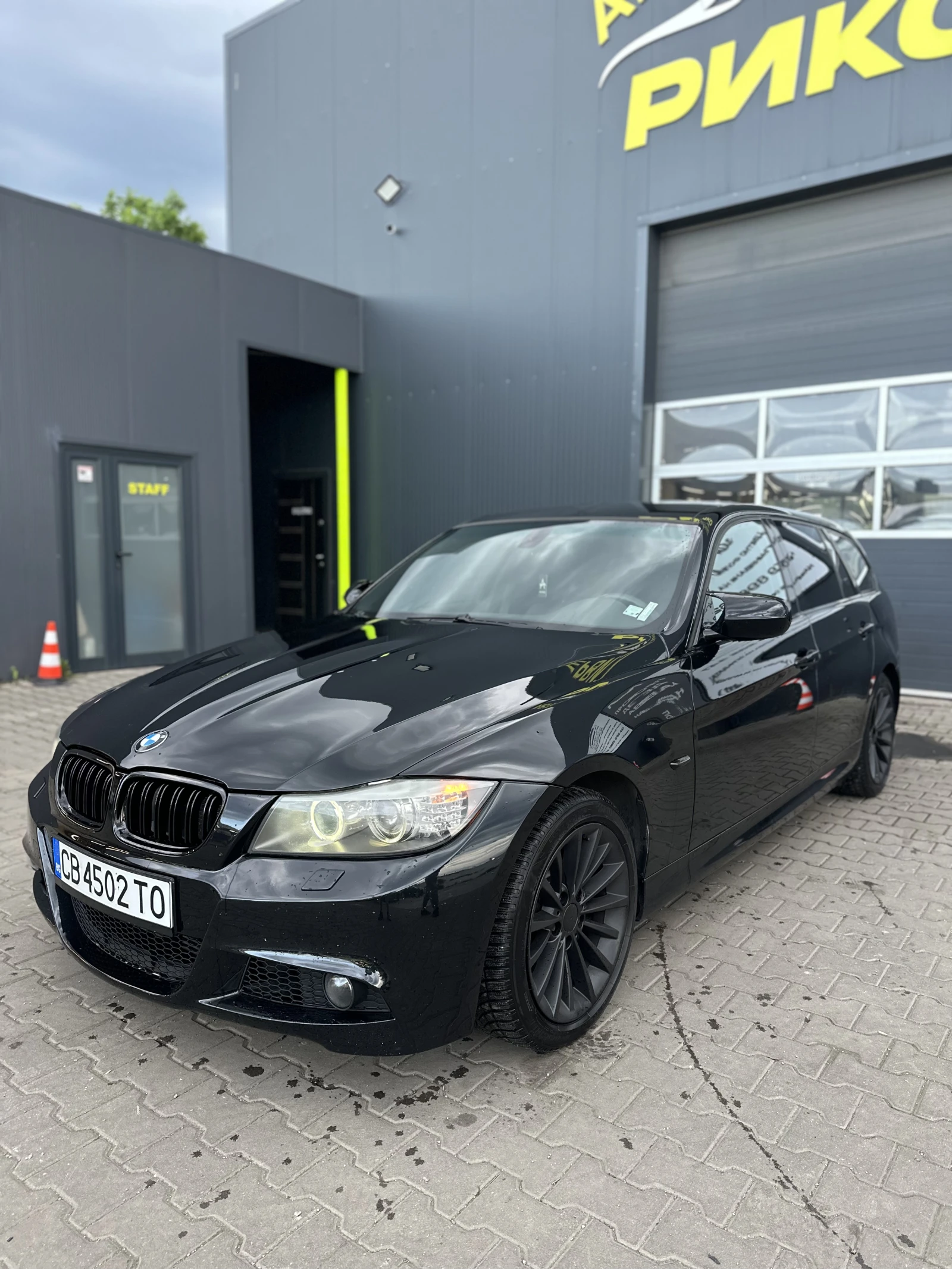 BMW 335 LCI xDrive, снимка 2 - Автомобили и джипове - 54743364
