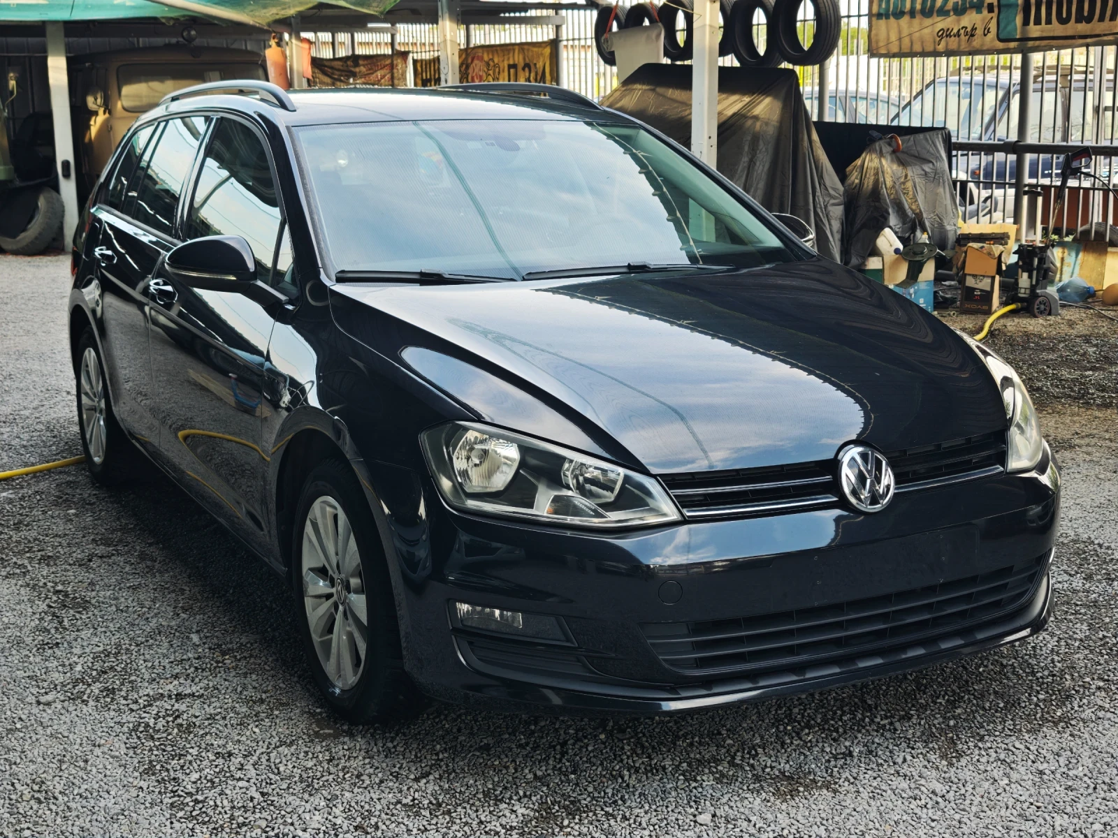 VW Golf 1.6TDI ITALIA , снимка 3 - Автомобили и джипове - 54857306