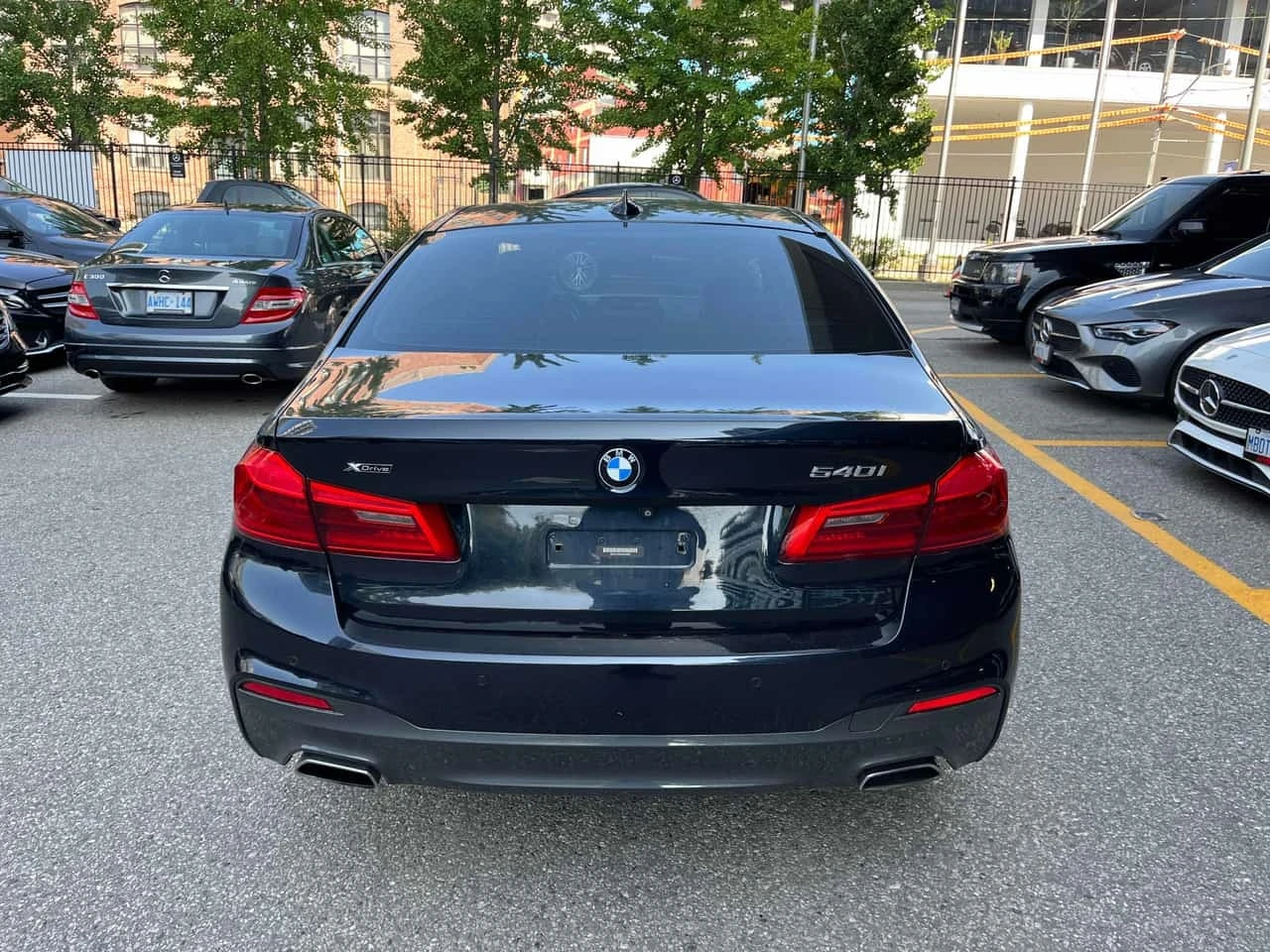 BMW 540 * 540i xDrive * CARFAX * ЦЕНА ДО БГ, снимка 5 - Автомобили и джипове - 55773732