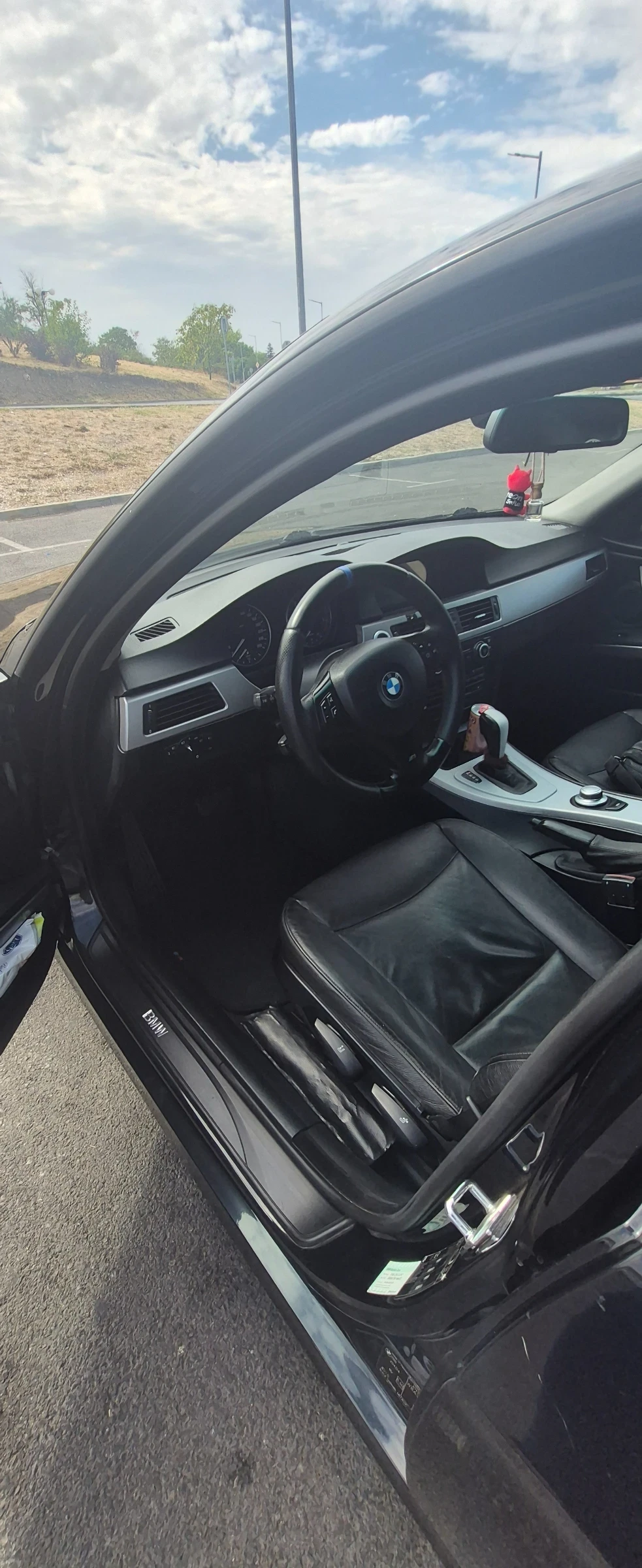 BMW 320, снимка 13 - Автомобили и джипове - 55938174