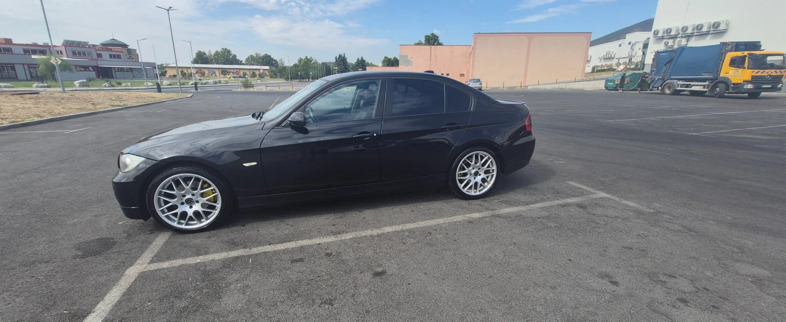 BMW 320, снимка 6 - Автомобили и джипове - 55938174