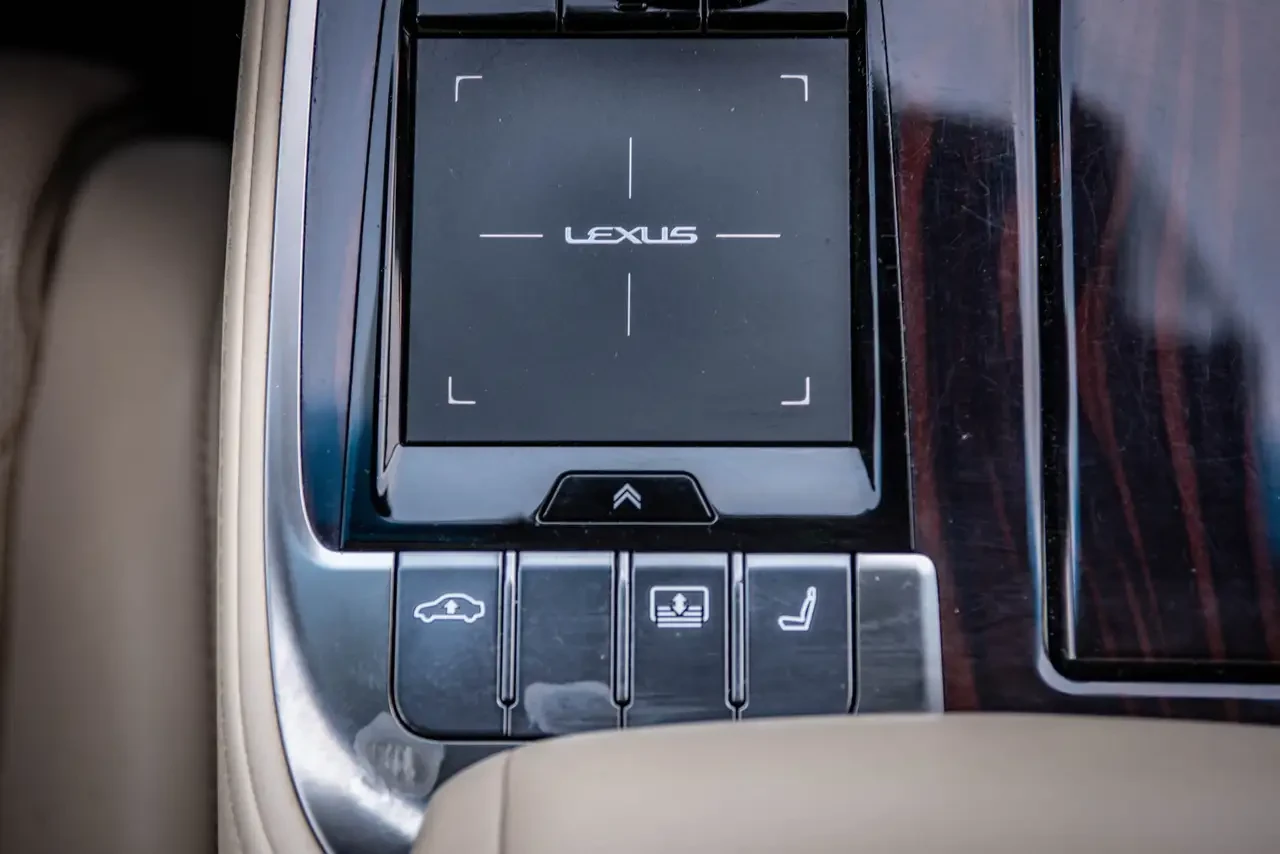 Lexus LS 500 * LS Long LS 500 L AWD* , снимка 9 - Автомобили и джипове - 56140459