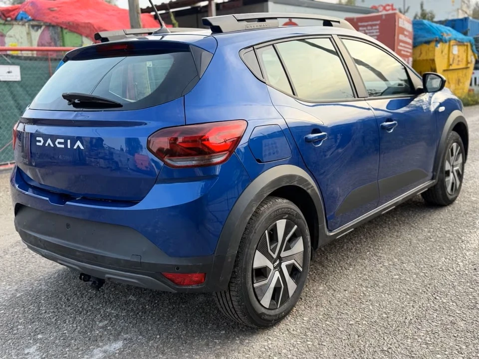 Dacia Sandero TCe 90 auto Expression Navi LED, снимка 3 - Автомобили и джипове - 56639040
