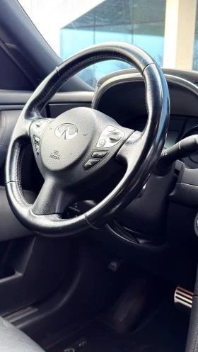 Infiniti QX70 S 3.0d V6| Пълен пакет| Първи собственик| Реални к, снимка 6