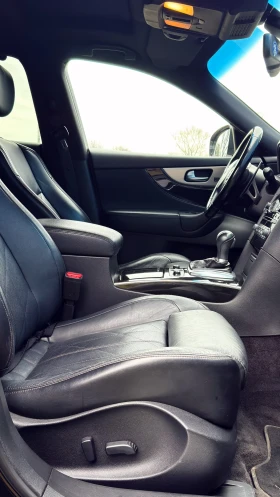 Infiniti QX70 S 3.0d V6| Пълен пакет| Първи собственик| Реални к, снимка 7