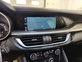 Alfa Romeo Stelvio VELOCE * * 2.0T * * CARFAX * * АВТО КРЕДИТ * * , снимка 11