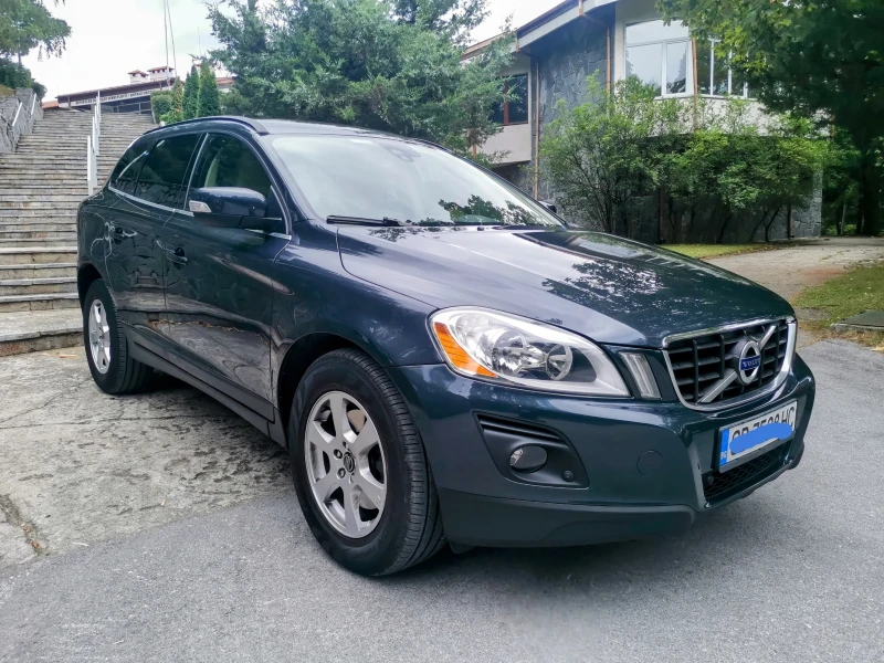 Volvo XC60 4x4 D5, снимка 1 - Автомобили и джипове - 47111522