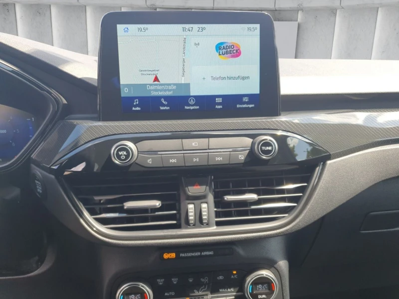 Ford Kuga 1.5/ST-LINE/120HP/PDC/CAM/AMBI/CARPLAY/KLESS/199f, снимка 13 - Автомобили и джипове - 50712322