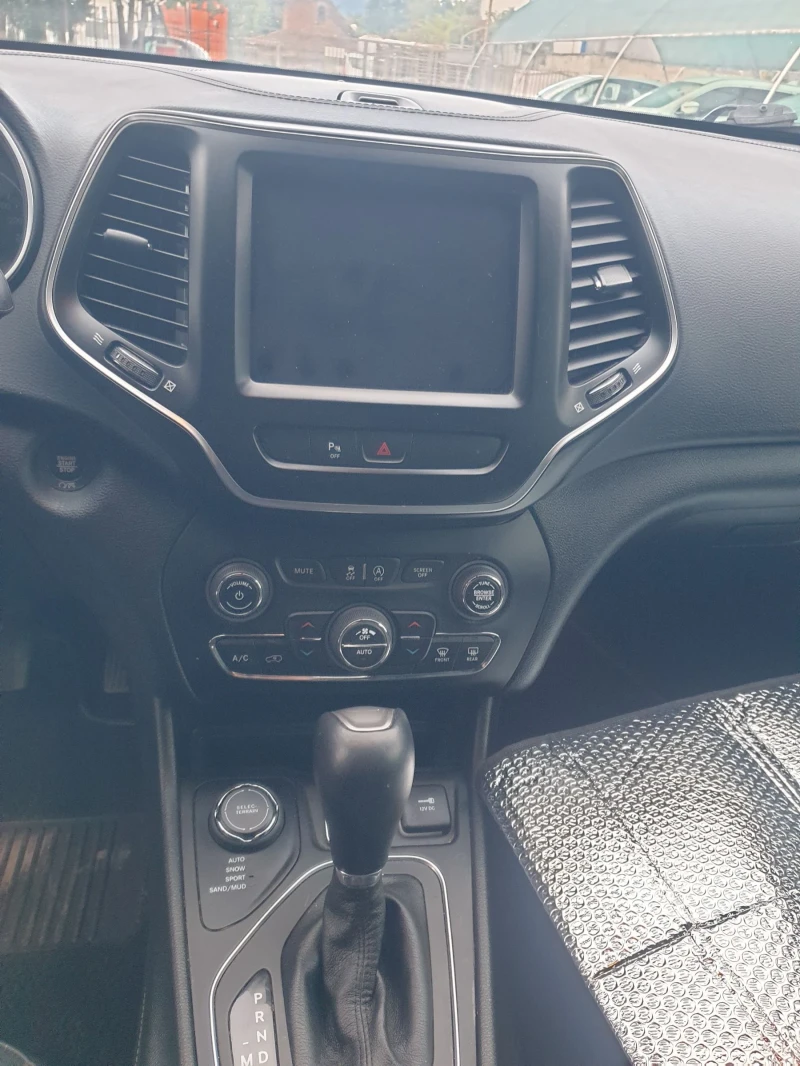 Jeep Cherokee 3.2  ЛИЗИНГ  FULL, FULL, снимка 10 - Автомобили и джипове - 52171177