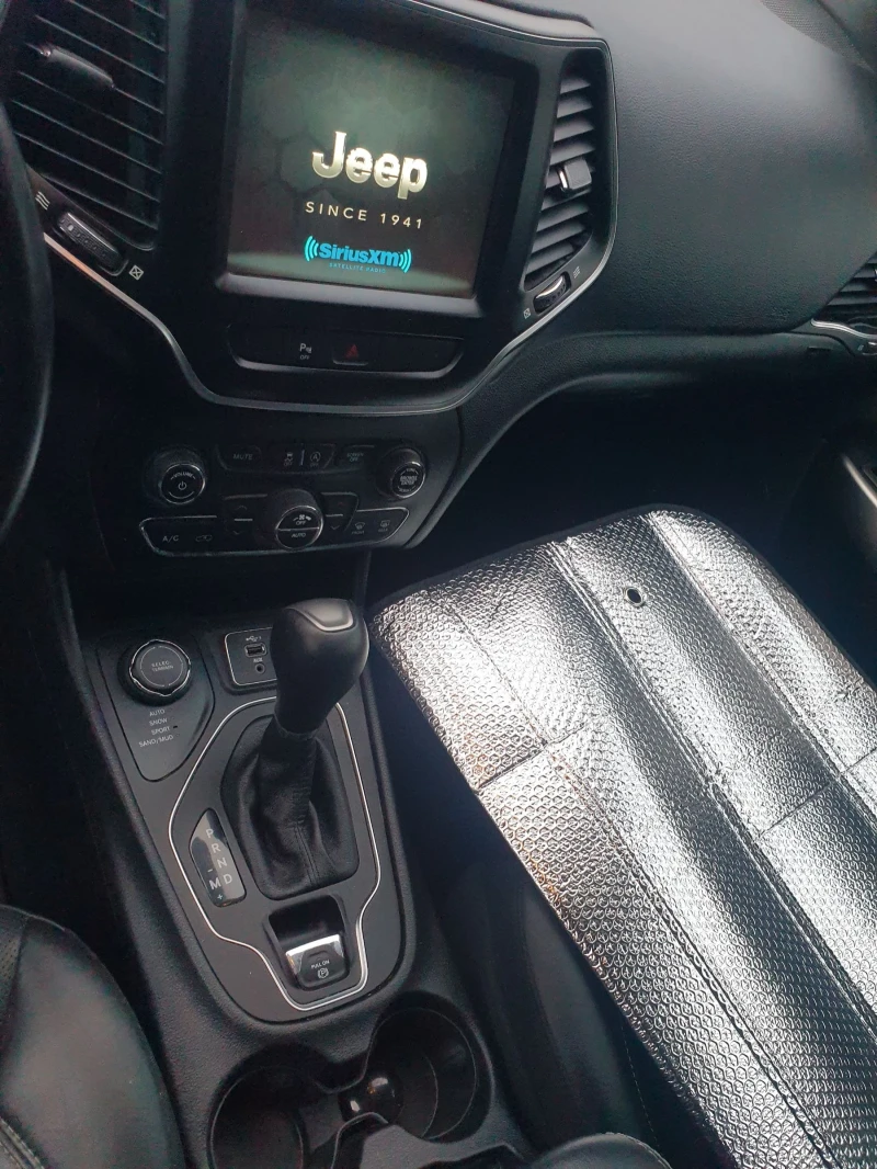 Jeep Cherokee 3.2  ЛИЗИНГ  FULL, FULL, снимка 7 - Автомобили и джипове - 52171177