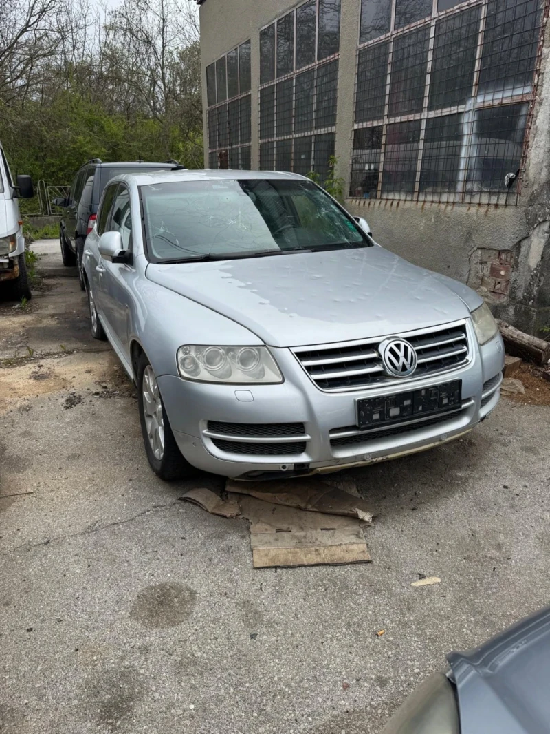 VW Touareg, снимка 4 - Автомобили и джипове - 52429493