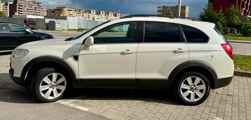 Chevrolet Captiva 7 места 4х4, снимка 3 - Автомобили и джипове - 53026162