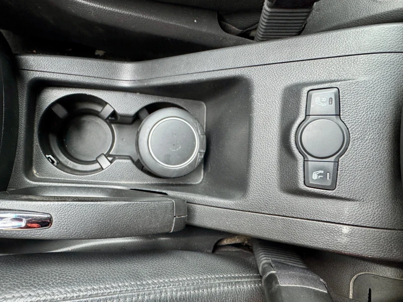 Chevrolet Captiva 7 места 4х4, снимка 12 - Автомобили и джипове - 53218391