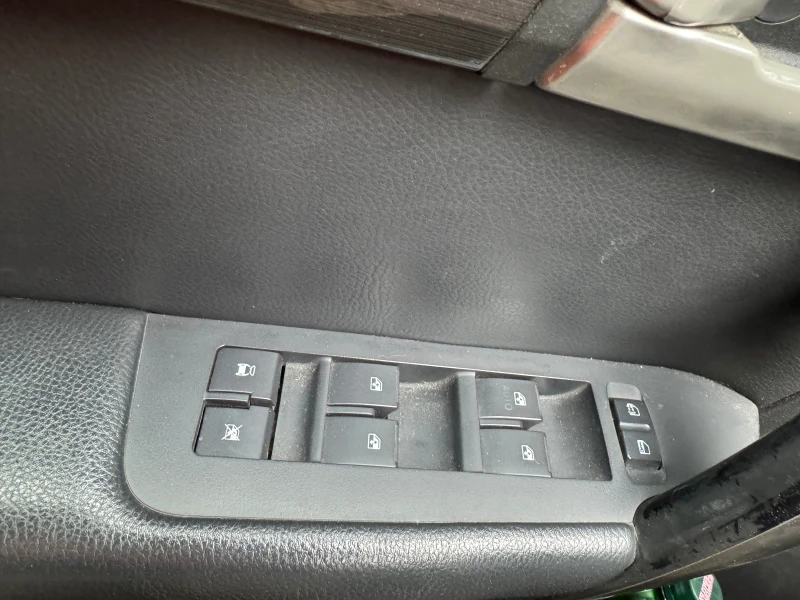 Chevrolet Captiva 7 места 4х4, снимка 13 - Автомобили и джипове - 53218391