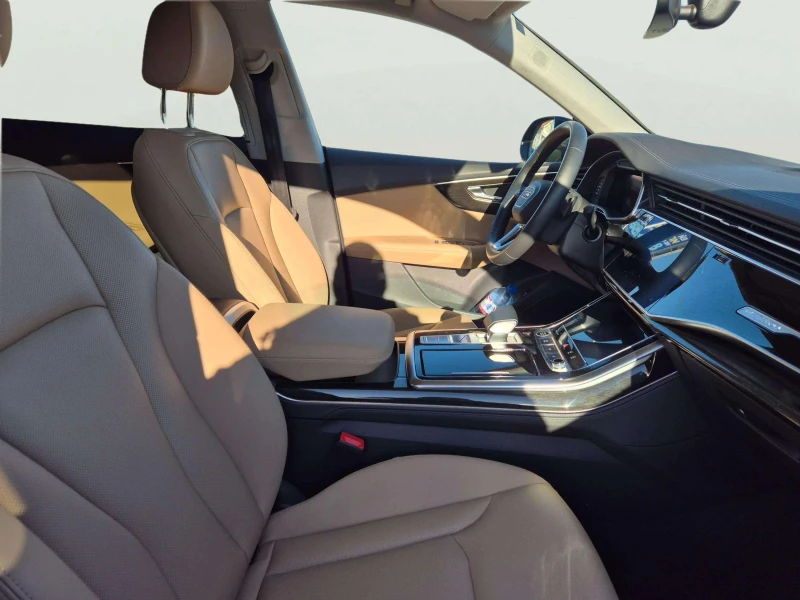 Audi Q8 3.0 I, снимка 10 - Автомобили и джипове - 53255602
