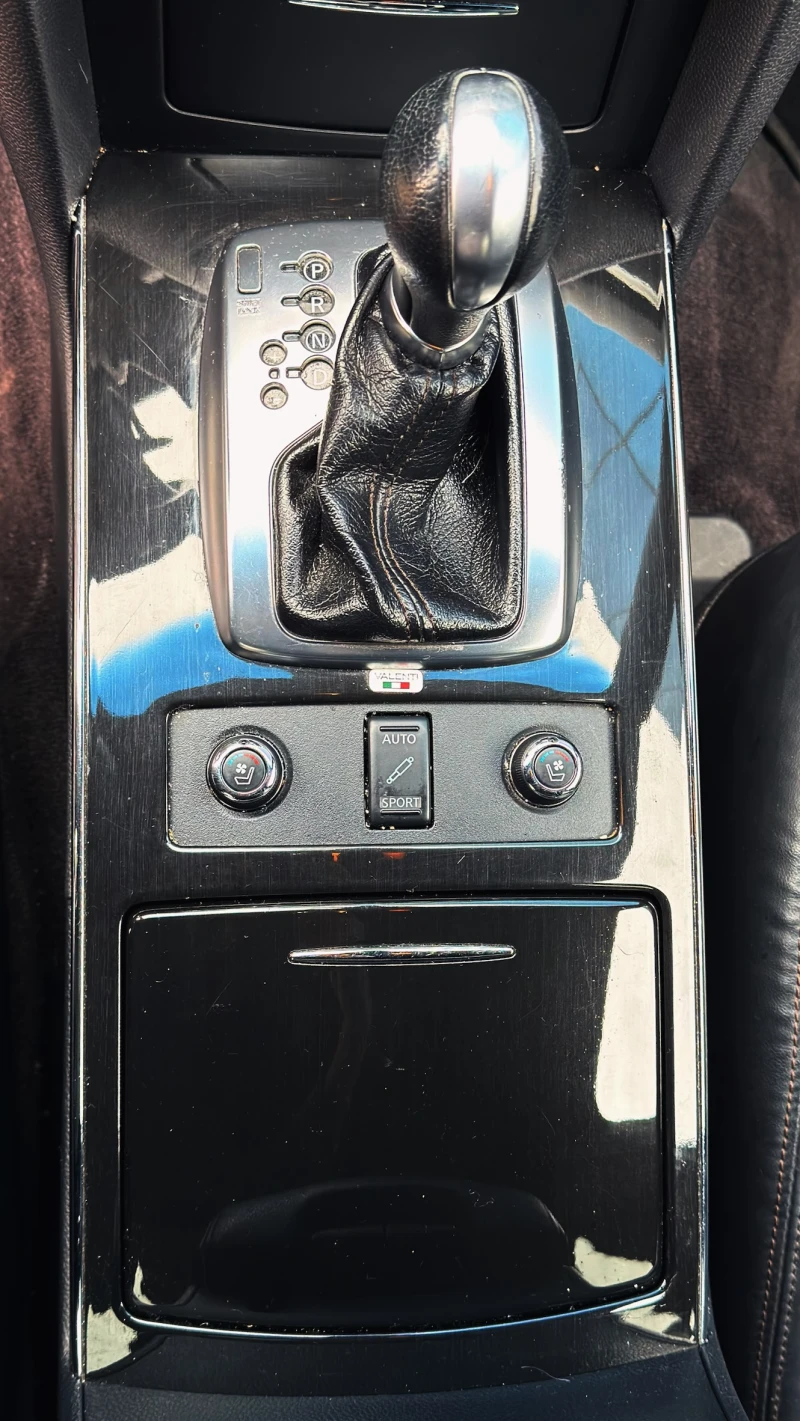 Infiniti QX70 S 3.0d V6| Пълен пакет| Първи собственик| Реални к, снимка 10 - Автомобили и джипове - 53269454