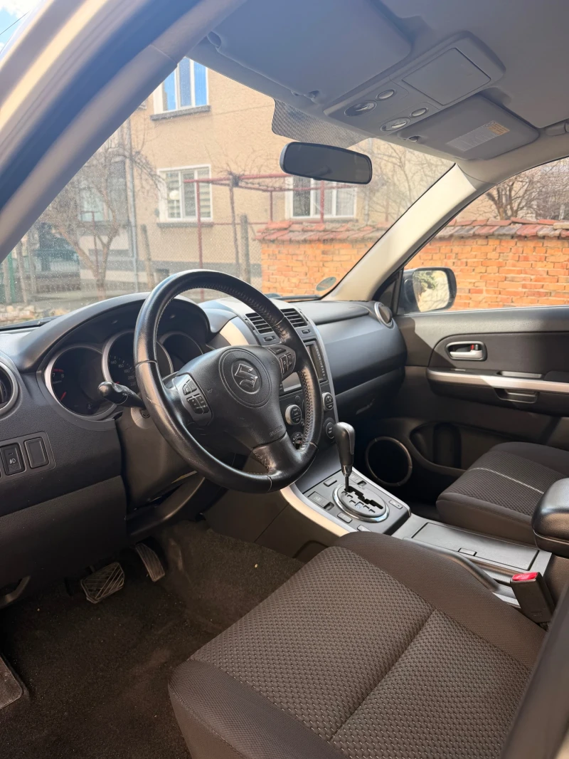 Suzuki Grand vitara, снимка 11 - Автомобили и джипове - 53526244