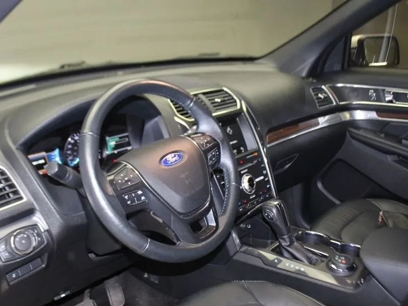 Ford Explorer 2.3 Limited 4Wd 5Th Generation, снимка 7 - Автомобили и джипове - 55263782