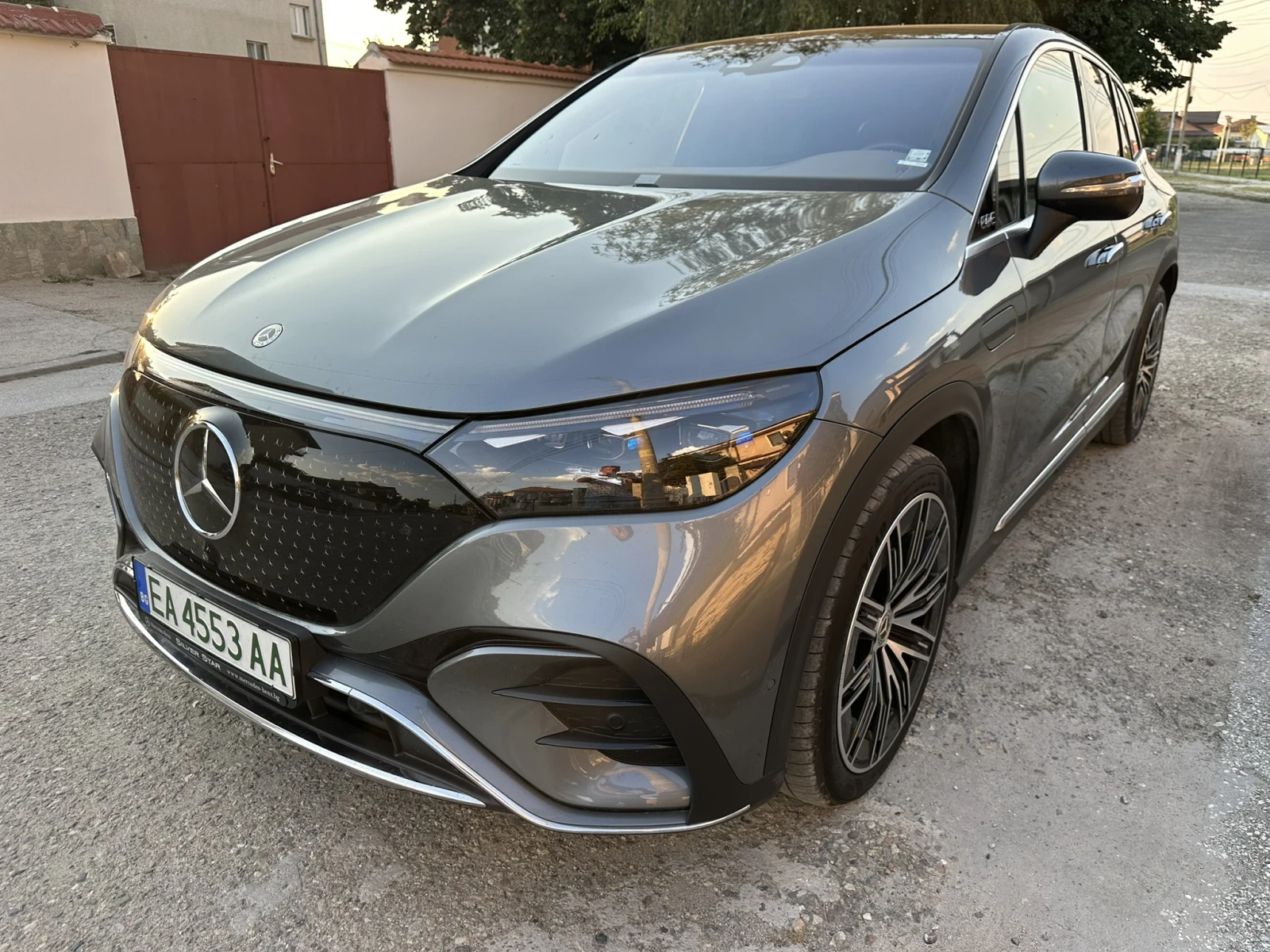 Mercedes-Benz EQE 500 SUV AMG PLUS 4Matic Hyper Sreen Гаранция, снимка 1