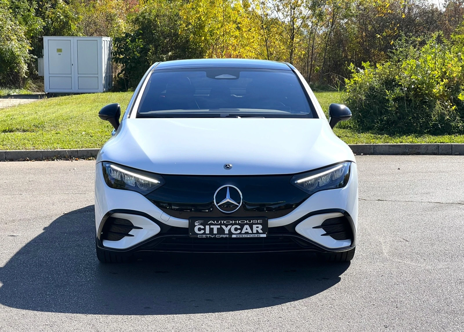 Mercedes-Benz EQE 350+ / AMG/ NIGHT/ PANO/ LED/DISTRONIC/ CAMERA/19/ - изображение 2