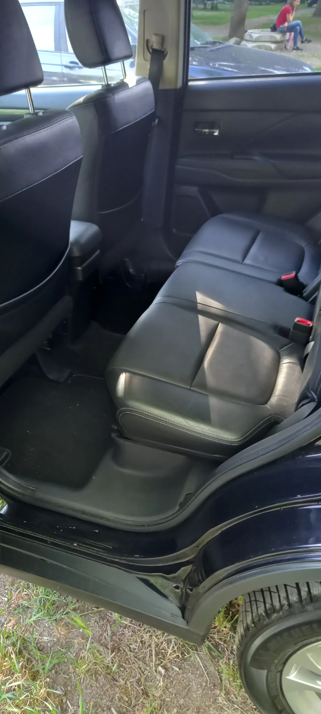 Mitsubishi Outlander Mitsubishi Outlander 2.2 DI-D ШВЕЙЦАРИЯ , DIAMAND - изображение 10