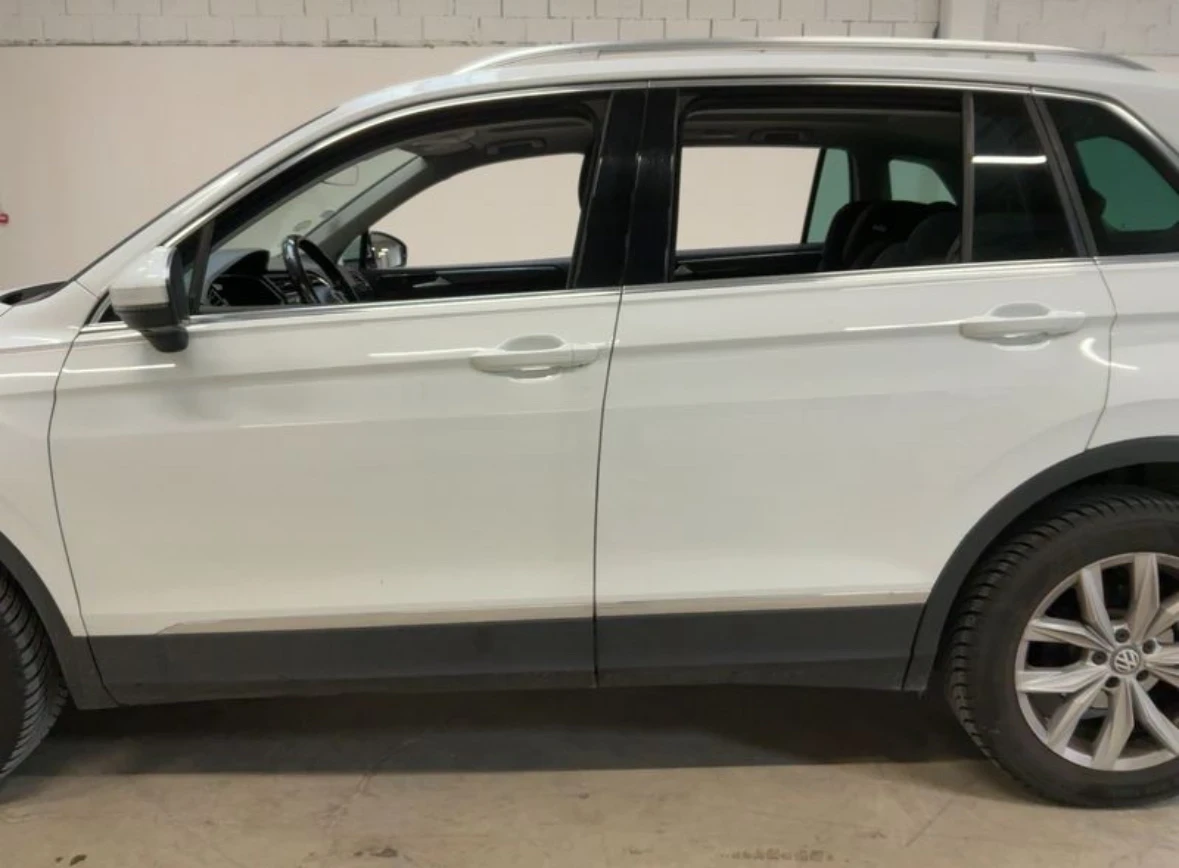 VW Tiguan 2.0TDI 4MOTION* DSG Keyless* 360* PANORAMA* HEAD U - изображение 4