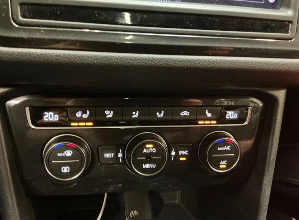 VW Tiguan 2.0TDI 4MOTION* DSG Keyless* 360* PANORAMA* HEAD U - изображение 8