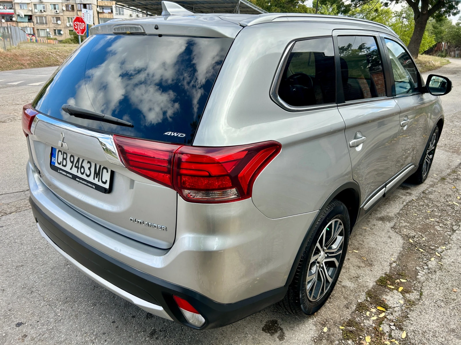 Mitsubishi Outlander 2.0i/4x4/Автомат - изображение 4