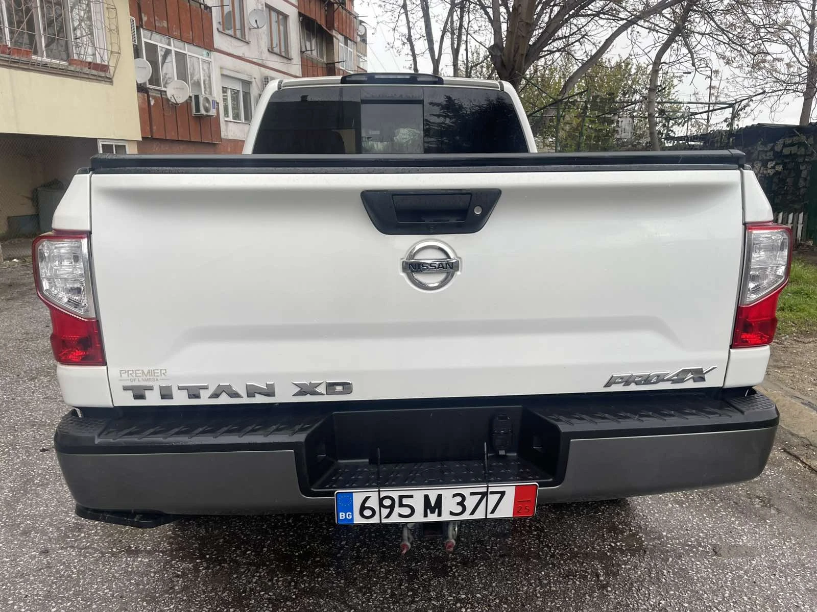 Nissan Titan crew cab, снимка 4 - Автомобили и джипове - 54577017