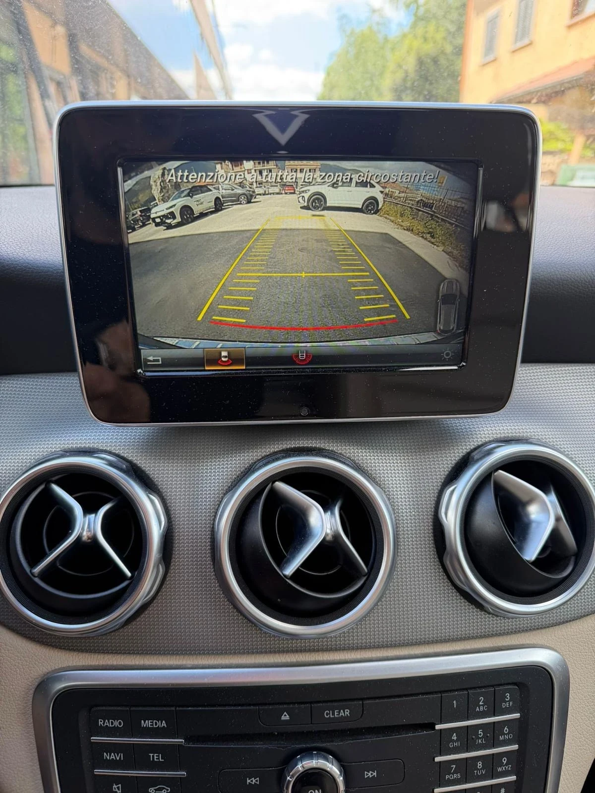 Mercedes-Benz GLA 220 d Automatic 4Matic Business, снимка 8 - Автомобили и джипове - 54585131