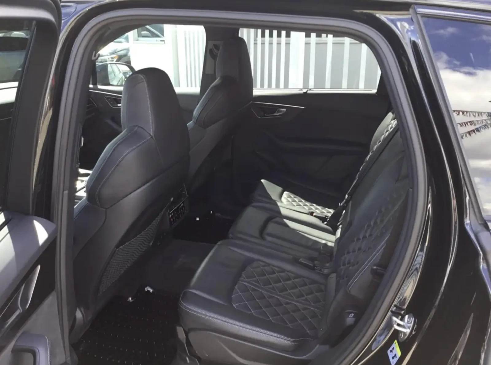 Audi SQ7 2023 Audi SQ7, снимка 10 - Автомобили и джипове - 54616470