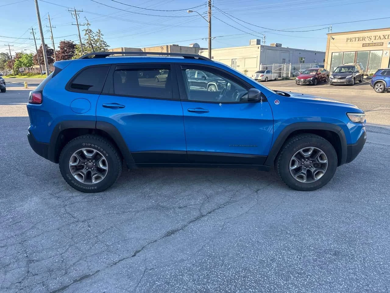 Jeep Cherokee * Trailhawk Elite * АВТОКРЕДИТ БЕЗ ПЪРВОНАЧАЛНА* , снимка 3 - Автомобили и джипове - 54710999
