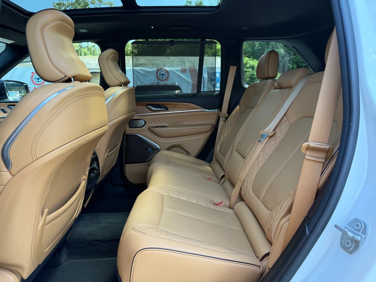 Jeep Grand cherokee SUMMIT RESERVE, 5.7 HEMI, снимка 9 - Автомобили и джипове - 54882927