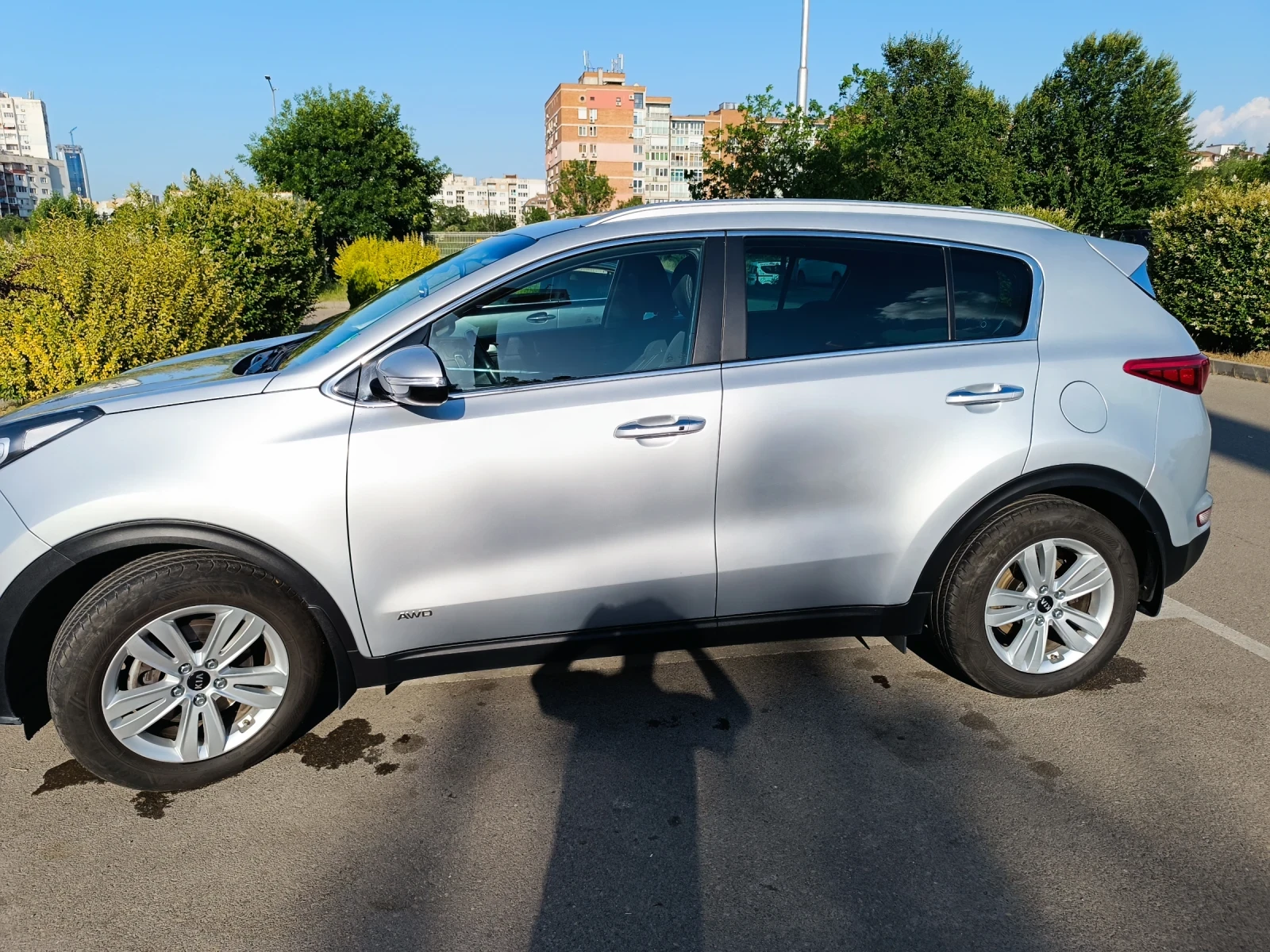 Kia Sportage 1, 6 AWD  бензин , снимка 7 - Автомобили и джипове - 55094350