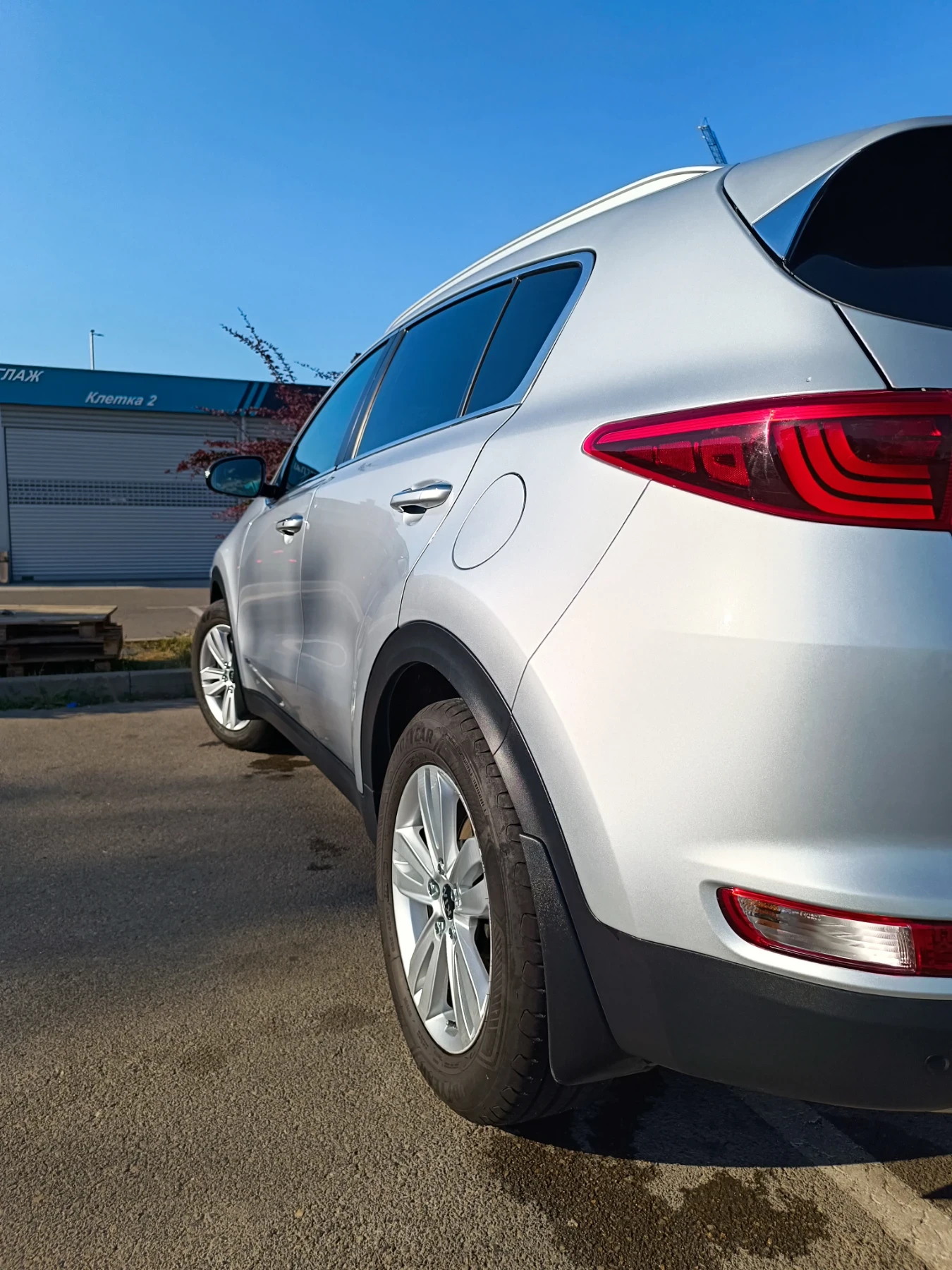 Kia Sportage 1, 6 AWD  бензин 