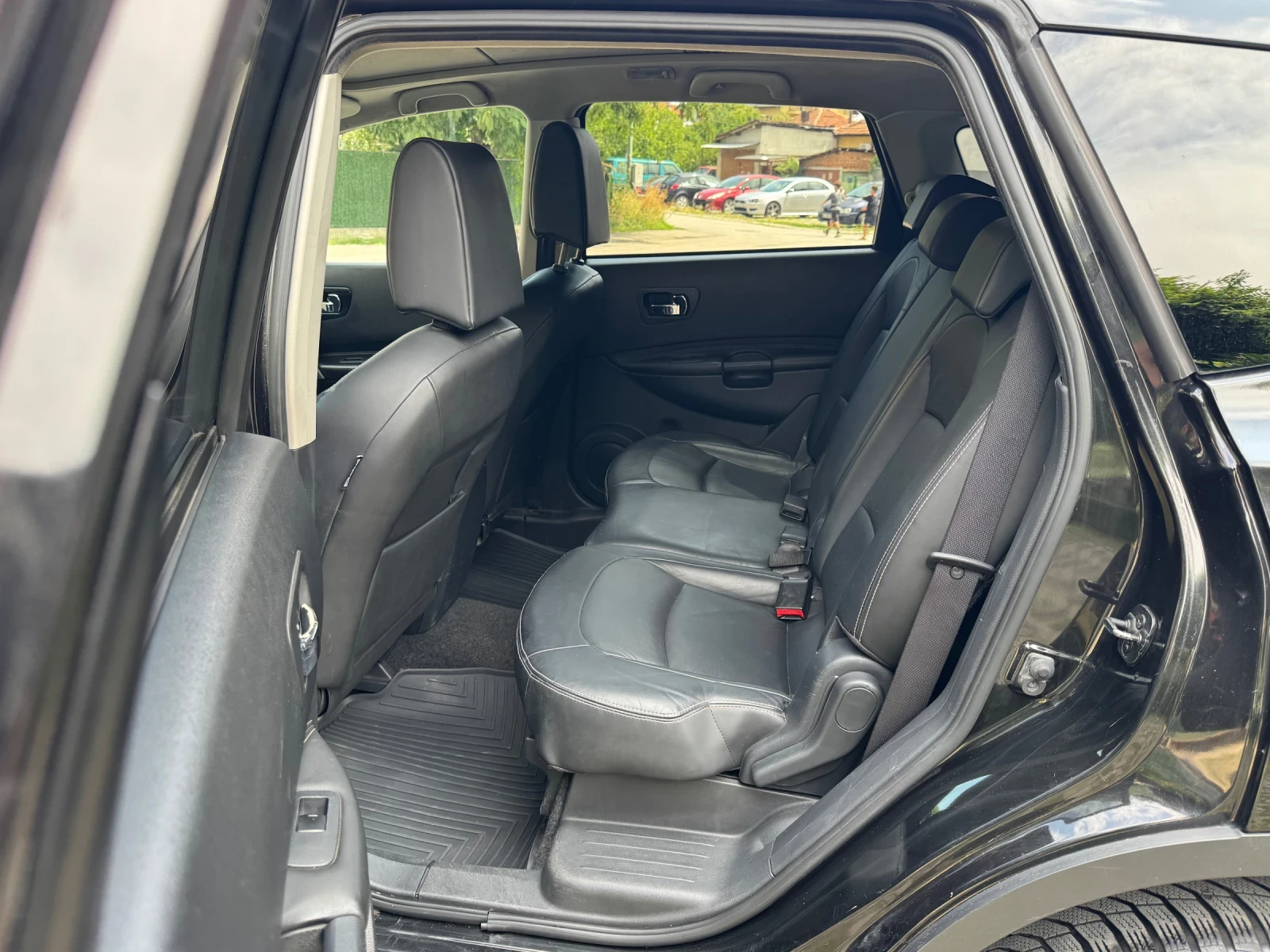 Nissan Qashqai Автоматик! , снимка 9 - Автомобили и джипове - 55632299