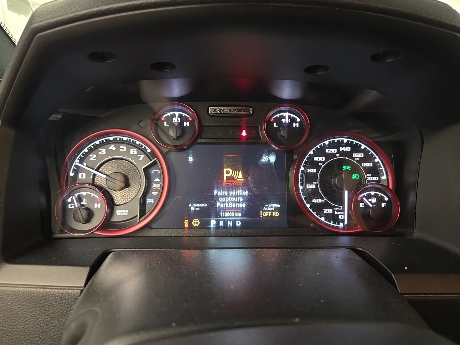 Dodge RAM 1500 REBEL 5.7| PANO| ПОДГРЕВИ| 2 КЛЮЧА| , снимка 9 - Автомобили и джипове - 55986697