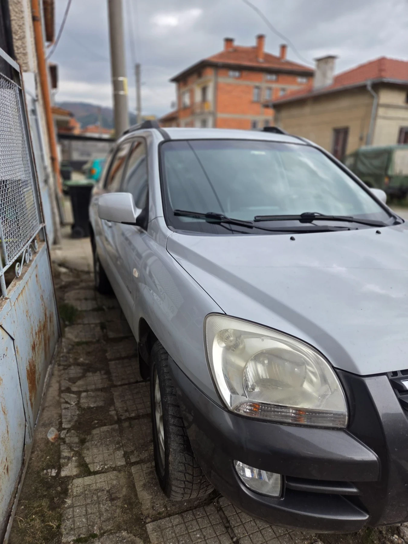 Kia Sportage, снимка 3 - Автомобили и джипове - 56657863