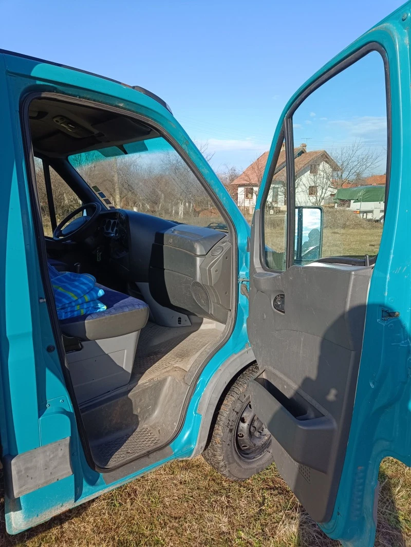 Iveco Daily 35s12, снимка 8 - Бусове и автобуси - 47231852