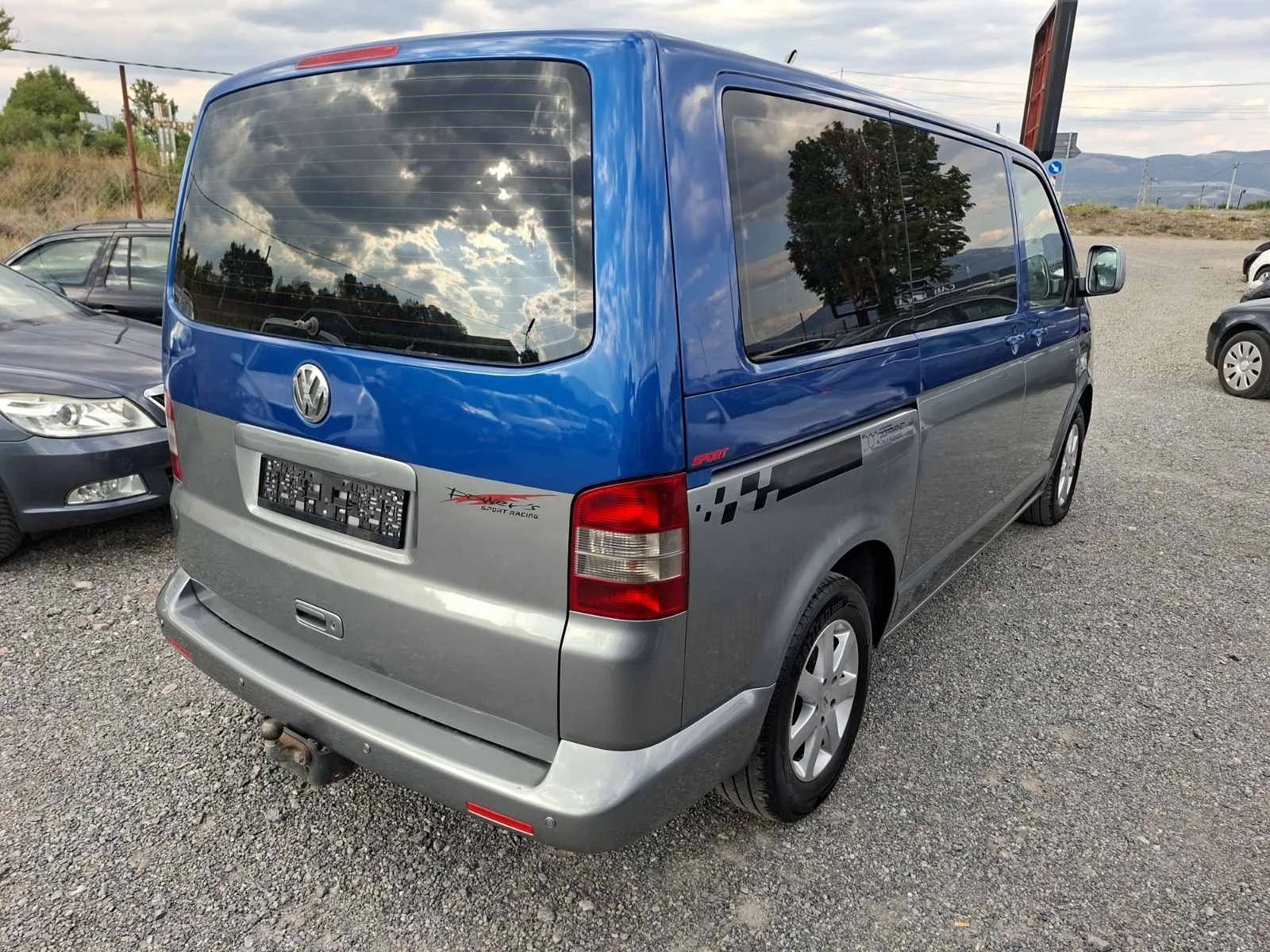 VW T5 2.5 TDI MULTIVAN , снимка 5 - Бусове и автобуси - 56215532