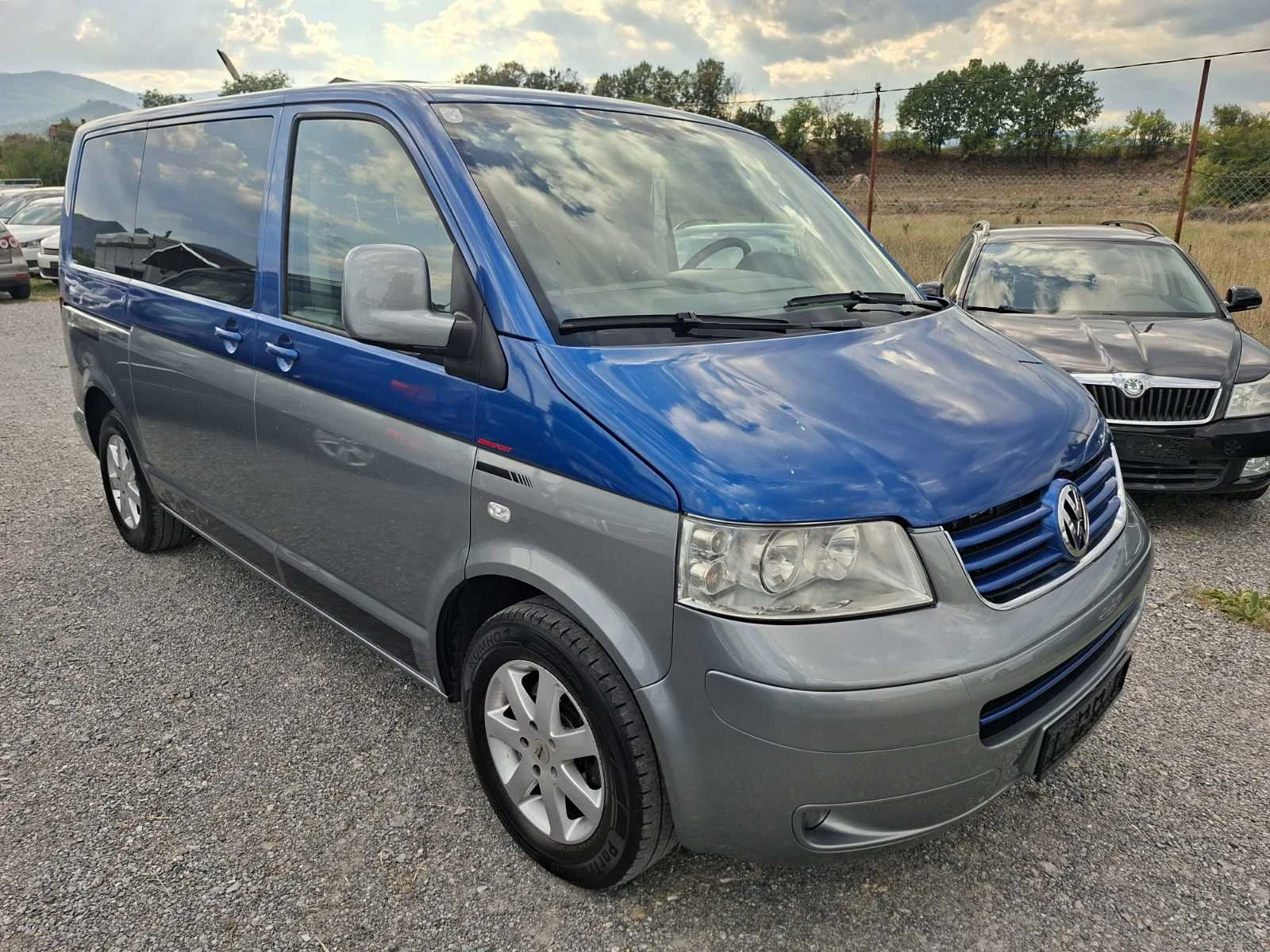 VW T5 2.5 TDI MULTIVAN , снимка 3 - Бусове и автобуси - 56215532