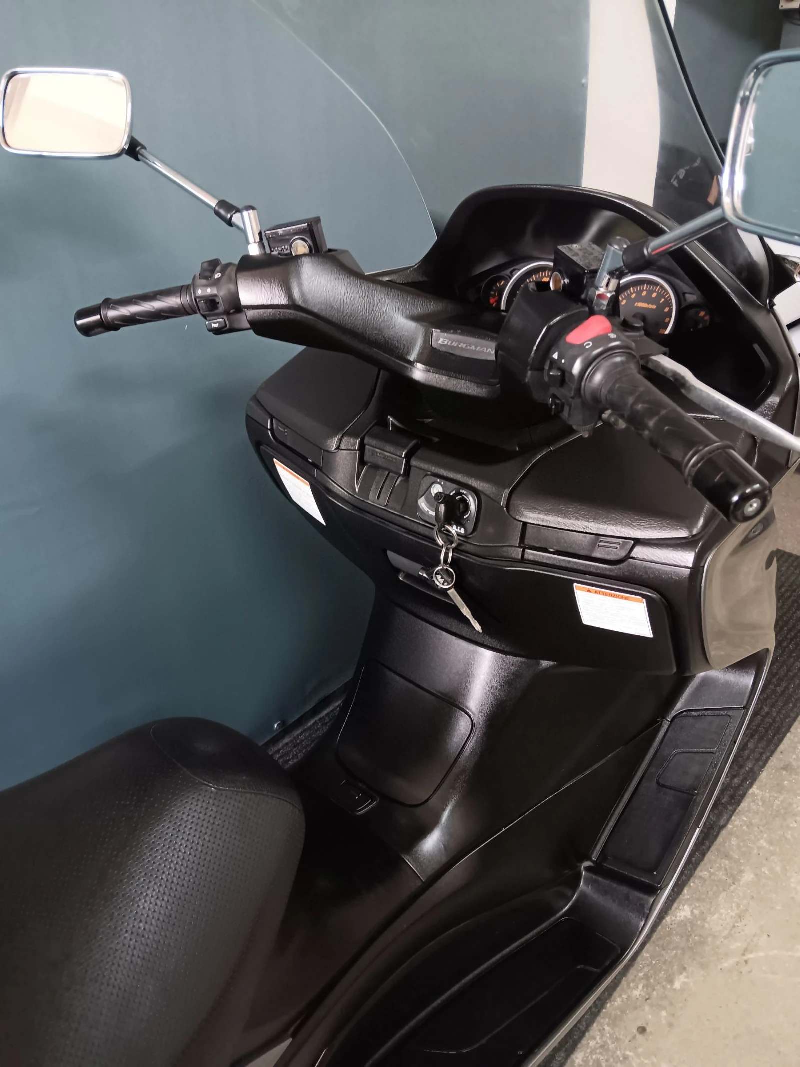 Suzuki Burgman 400i 20000km  | Mobile.bg   11