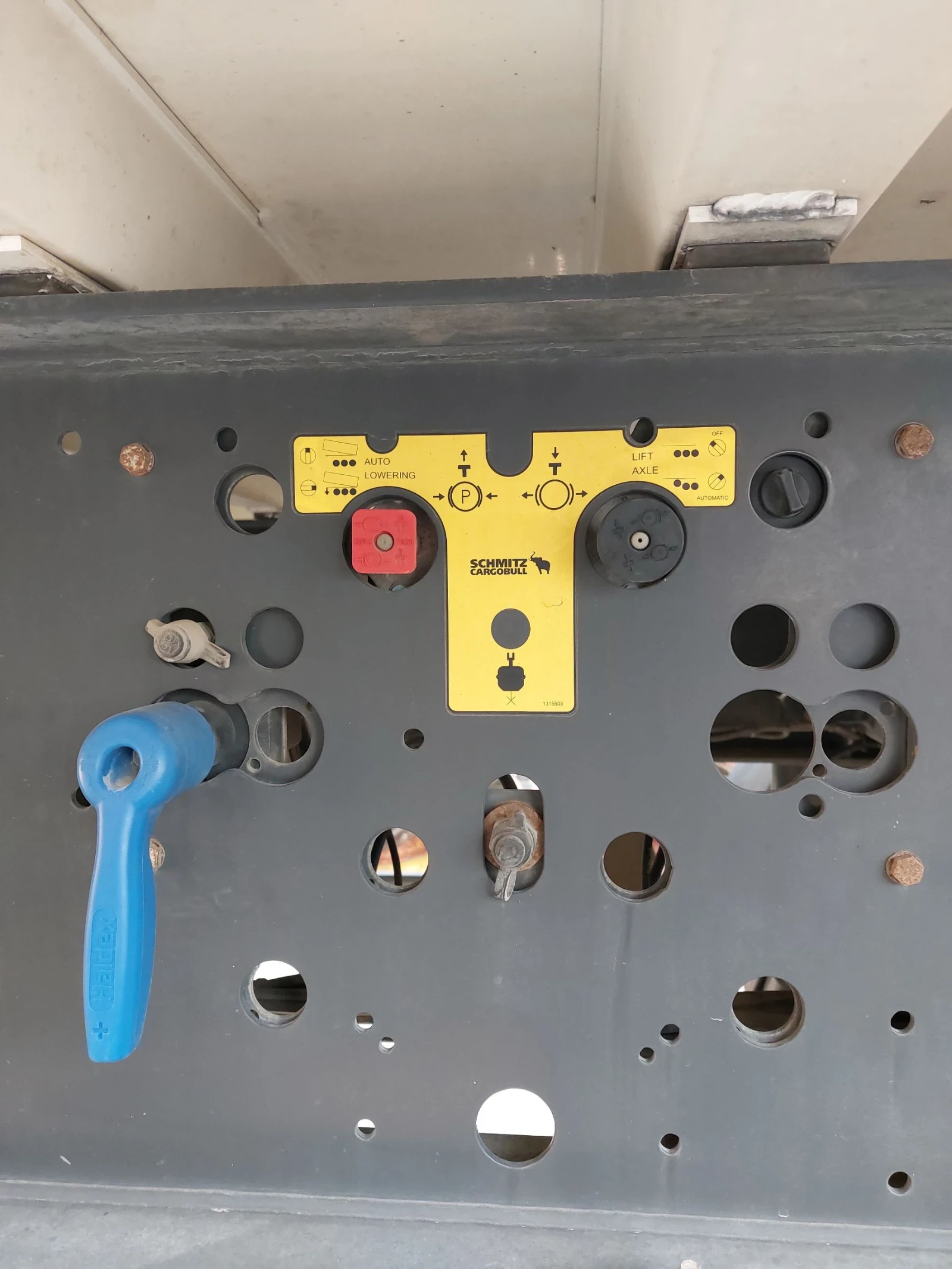  Schmitz   | Mobile.bg   9