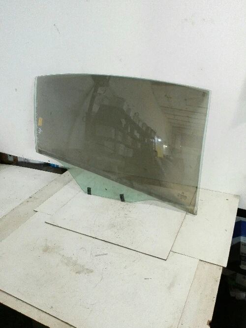 Стъкло задно дясно Ситроен Ц4 4врати